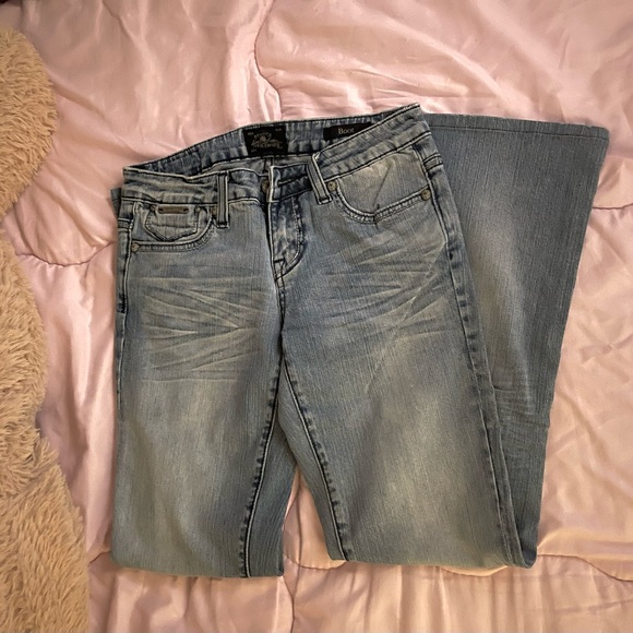 Fit& Flare Bedrock Jeans - Picture 1 of 4